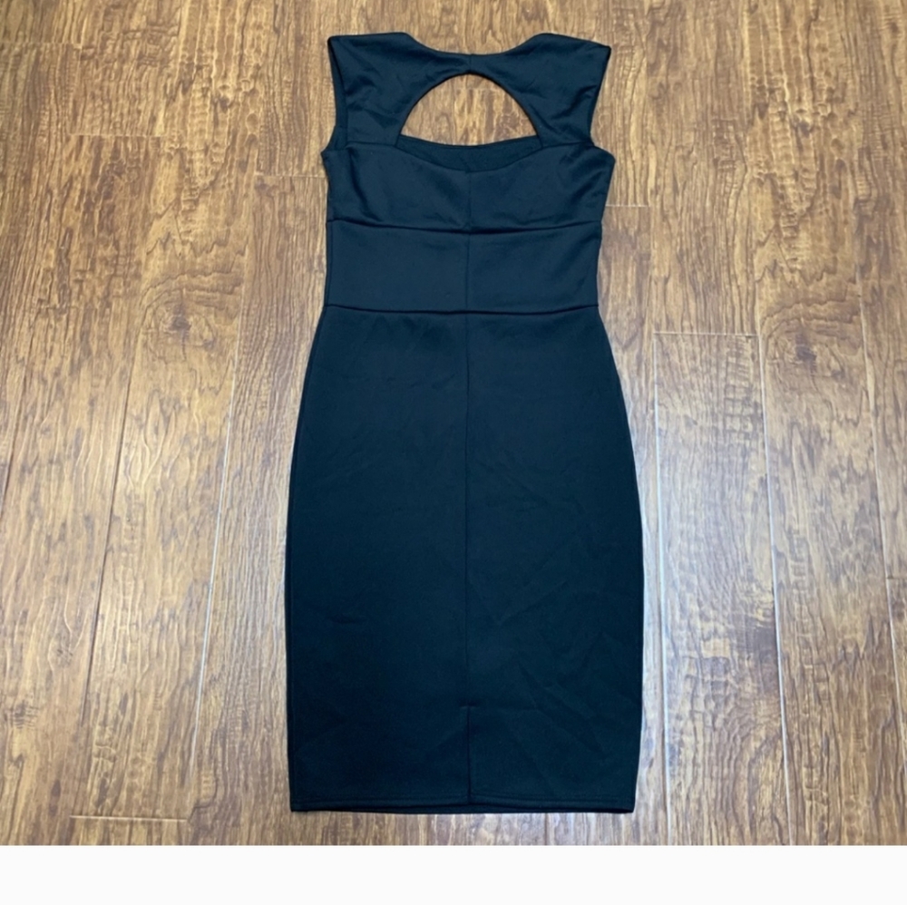 Venus little black dress with open back cut out 4